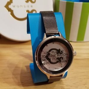 Classic Silver Signature C Dial C Wonder Watch